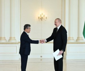 İlham Əliyev Koreya Respublikasının yeni səfirini qəbul edib