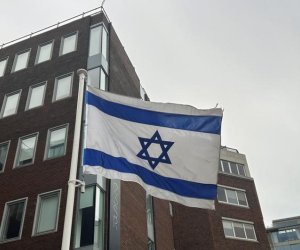 Израиль призвал иранцев покинуть районы около мест производства оружия