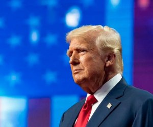 ЕС призывает Трампа отказаться от торговой войны перед началом саммита G7