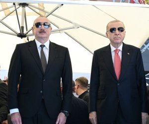 В аккаунтах президента Ильхама Алиева в соцсетях опубликованы кадры с визита в Турцию