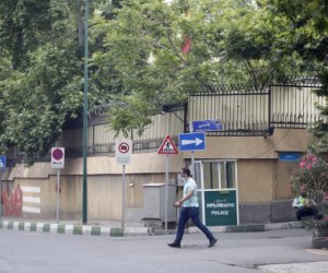Швейцария эвакуировала дипломатов из Ирана в Баку