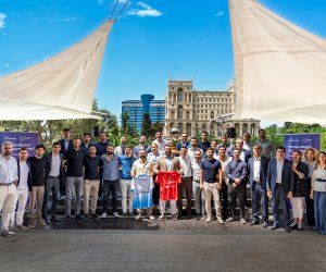 Azercell welcomes the World Champions