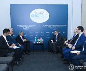 Azərbaycan və Pakistan XİN başçıları görüşüblər