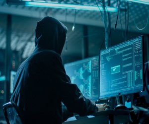 Apple”, “Google”, “Facebook” və digər platformaların məlumatları sızdırılıb -XƏBƏRDARLIQ