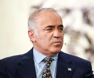 Каспарова обвиняют в попытке госпереворота
