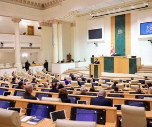 Gürcüstan parlamenti Təhlükəsizlik Şurasının ləğvi haqqında qanunu qəbul edib