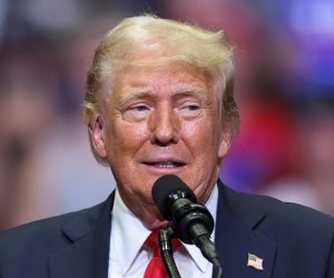 Трамп заявил, что может снять санкции с Ирана