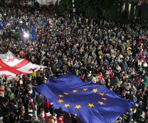 Thousands rally in Tbilisi as opposition urges unity