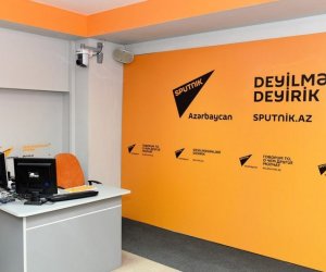 Правоохранители проводят операцию в офисе агентства "Sputnik-Азербайджан"