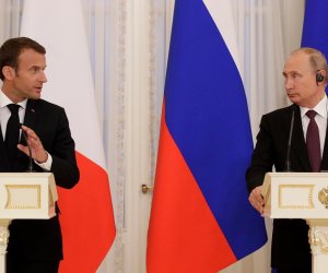 Путин и Макрон поговорили впервые за три года