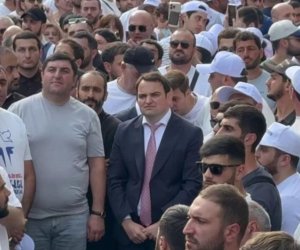 В Ереване началась акция в поддержку Самвела Карапетяна