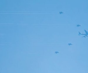 Истребители США перехватили гражданский самолет над гольф-клубом Трампа
