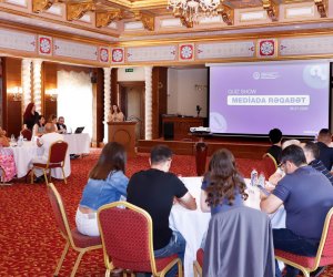 Mətbuatın 150 illiyi ilə bağlı jurnalistlər arasında intellektual yarış keçirilib