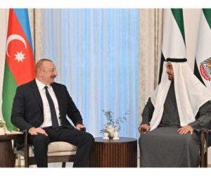 Azərbaycan və BƏƏ prezidentləri görüşüb