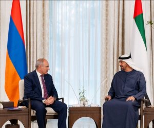 Armenia's Pashinyan meets UAE president ahead of Aliyev talks