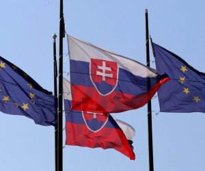 ЕК уговаривает Словакию одобрить санкции против России
