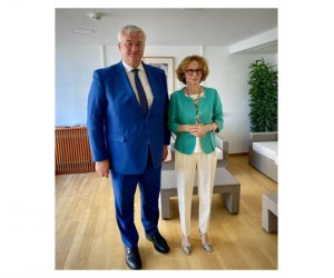 Ukrayna XİN rəhbəri NATO Baş katibinin müavini ilə görüşüb
