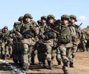 France warns Russia may attack Europe before 2030