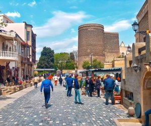 Azərbaycana turist axını 1 % azalıb