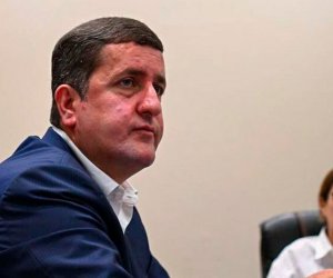 Исполняющий обязанности главы "Элсетей Армении" освобожден от должности