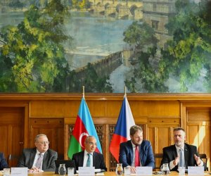 
Azərbaycanda 25 Çexiya şirkəti fəaliyyət göstərir