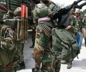 Thailand closes Cambodia border amid fighting along border