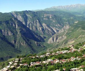 Ağdərənin Həsənriz kəndinə növbəti köç karvanı yola salınıb
