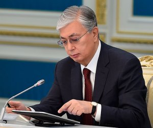 Tokayev Türkiyəyə yeni neft kəməri tikməyi təklif edəcək