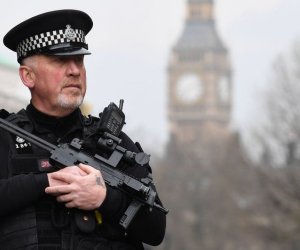 

В Лондоне при нападении с ножом погибли два человека

