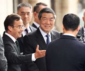 ABŞ və Çin Stokholmda beş saatdan çox ticarət danışıqları aparıb