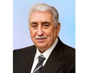 
Prezident İlham Əliyev və Birinci xanım Mehriban Əliyeva Arif Babayevin vəfatı ilə bağlı nekroloq imzalayıblar