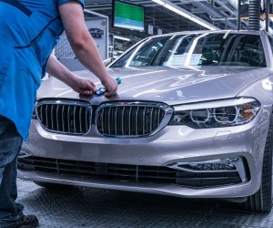 BMW-nin yarımillik mənfəəti 29% azalıb