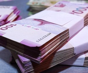 Azərbaycanda pul bazası azalıb