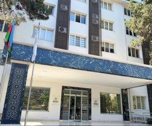 21 məktəb direktorunun əmək müqaviləsinə xitam verilib
