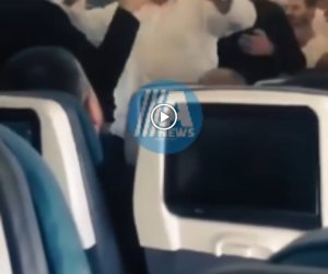 Zəvvarlar təyyarədə təhlükəsizlik qaydalarını pozdular - Video