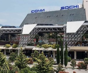 Угроза атаки БПЛА парализовала Сочи: аэропорт охватил коллапс