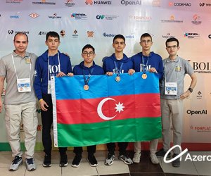 
Azercell Beynəlxalq İnformatika Olimpiadasında uğur qazanan məktəbliləri təbrik edir
