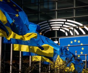 Долги Украины оплатят из замороженных активов России