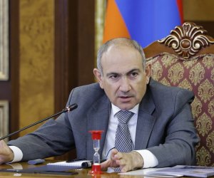 Пашинян рассказал Токаеву о переговорах с Алиевым