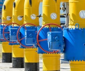 European gas prices drop sharply ahead of Trump–Putin summit