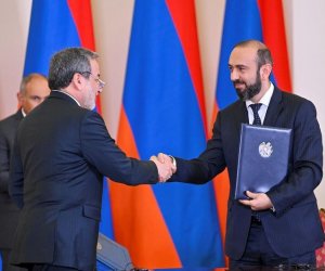 Главы МИД Армении и Ирана обсудили региональные процессы