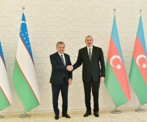 Şavkat Mirziyoyev İlham Əliyevə məktub ünvanlayıb