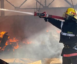 Bakıda tullantılar yığılmş sahədə yanğın başlayıb