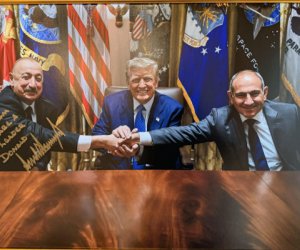 Трамп подарил Алиеву исторические фотографии: Ильхам, вы великий лидер!