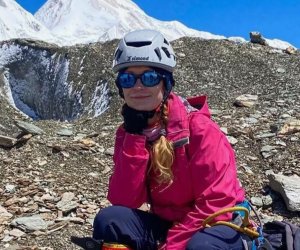 "Pobeda" zirvəsində qalan rus alpinisti xilas emək mümkün olmayıb