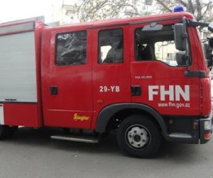 Binə qəsəbəsində istixana yanır