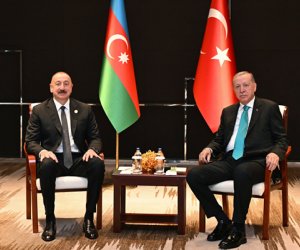 Azərbaycan və Türkiyə prezidentləri Tiencin şəhərində görüşüb