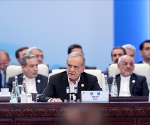 Пезешкиан надавал советов США и Европе
