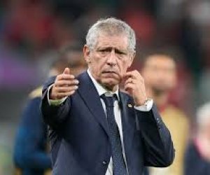Azərbaycan futbol millisinin baş məşqçisi istefaya göndərilib
