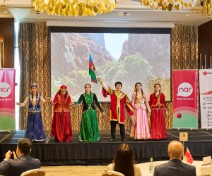 “Nar” ilin ən uğurlu abituriyentlərini mükafatlandırdı